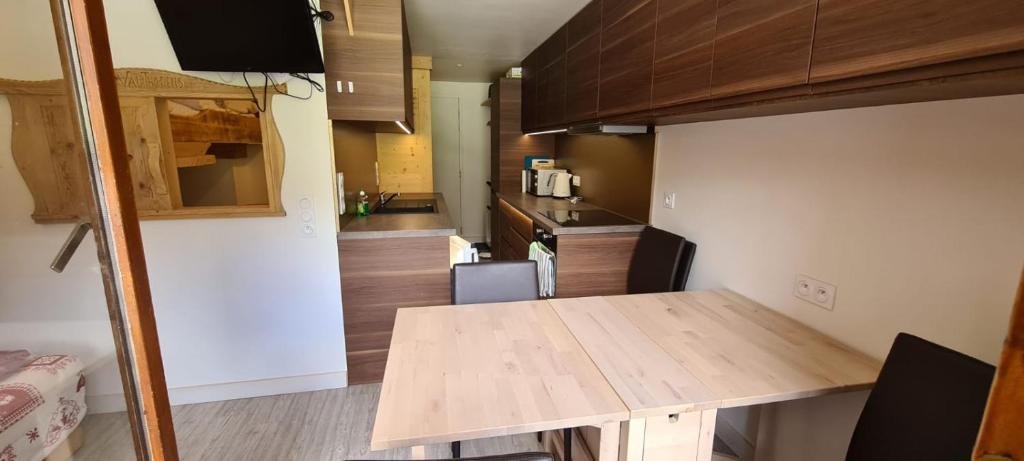 Centre Station: Altineige Cosy Appart pour 4 Rue Caron, 73440 Val Thorens