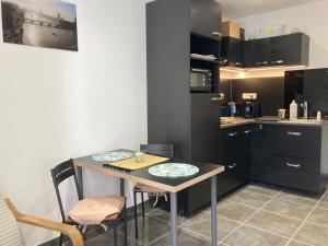 Appartement Centre Vaison-la-Romaine, Appartement T2 9 Rue Frédéric Mistral 84110 Vaison-la-Romaine Provence-Alpes-Côte d\'Azur