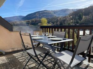 Centre village Appartement avec terrasse 2 chambres et 1 alcôve Jusqu à 6 personnes
