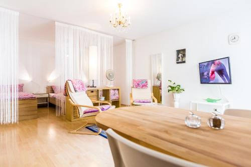 CGN Apartments - Deutzer Bruecke