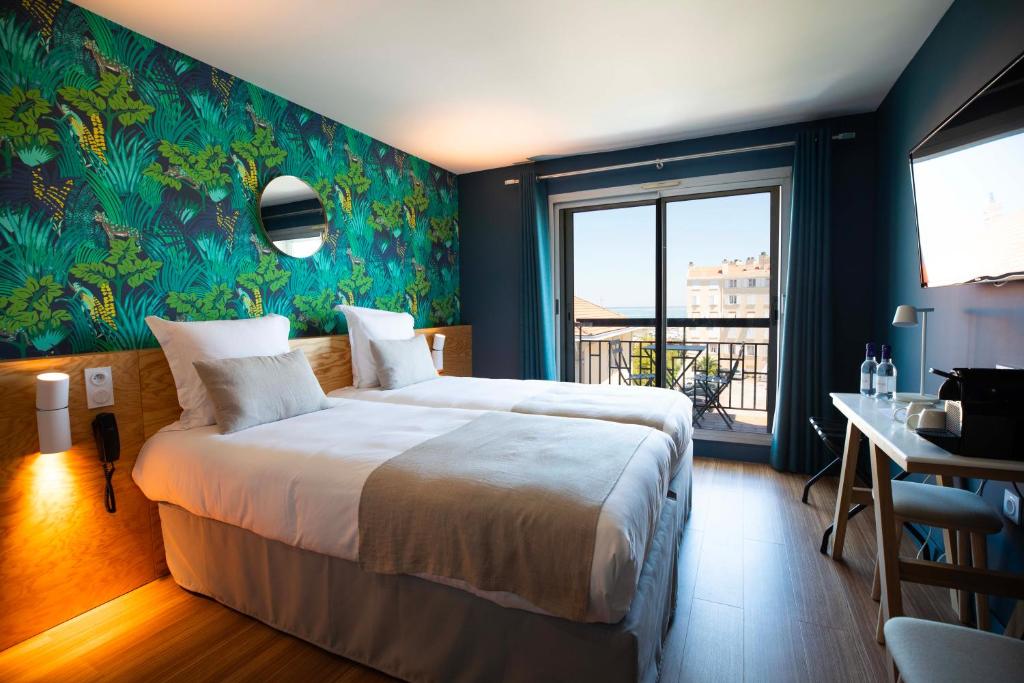 CH-5 Chambre toute équipée avec télévision 42100 Saint-Étienne