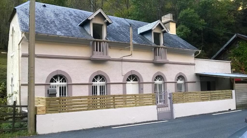 CH3 - Flatshare in Saint Genis City Center & CERN 01630 Saint-Genis-Pouilly
