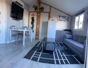 Appartement Chalet 4-6 pers les pescalunes ( vue mer ) 3 Rue de Luxembourg 34300 Agde Languedoc-Roussillon