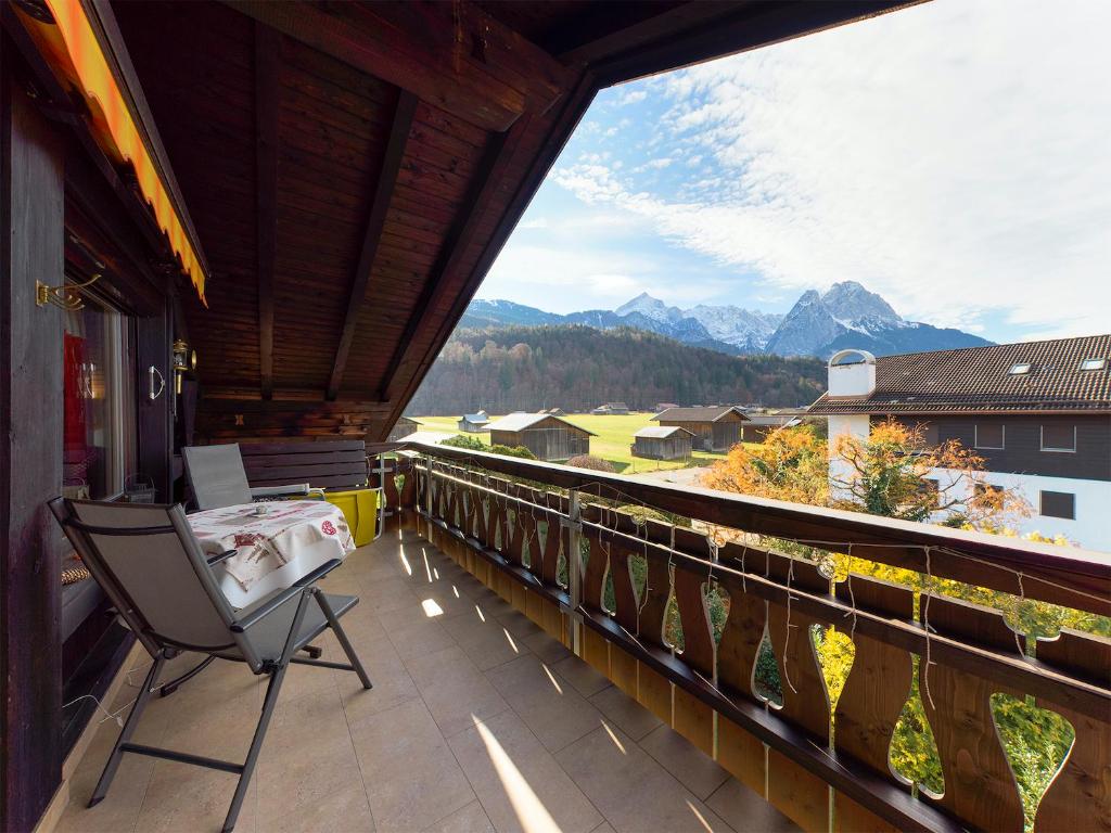 Appartement Chalet Alpenglühen 34 Waxensteinstraße 82467 Garmisch-Partenkirchen