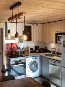 Chalet Cyclamens- 65m2 plein centre des Carroz - WIFI & parking!