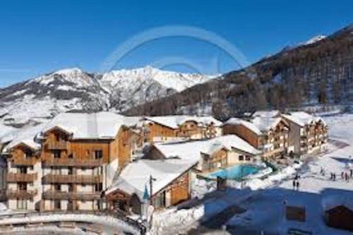 CHALET DE BOIS MEAN