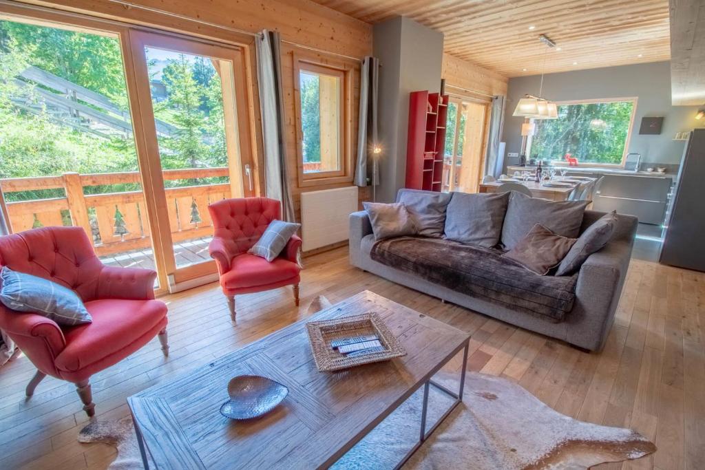 Chalet de L'Ours Premier Route 1600, 73550 Mussillon