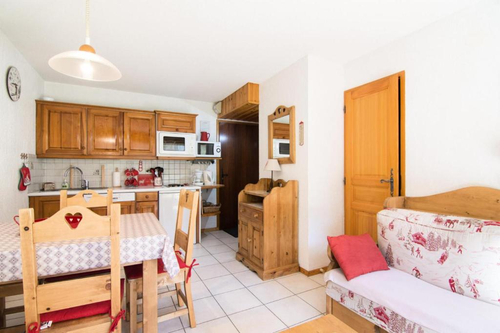 Appartement Chalet De Tigny Clematite - 2 Pièces pour 4 Personnes 64 272 rue des Grandes Alpes 73450 Valloire