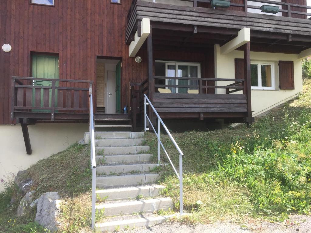 Appartement Chalet gentiane 1700 La Tartarasse chalet gentiane 05290 Puy-Saint-Vincent