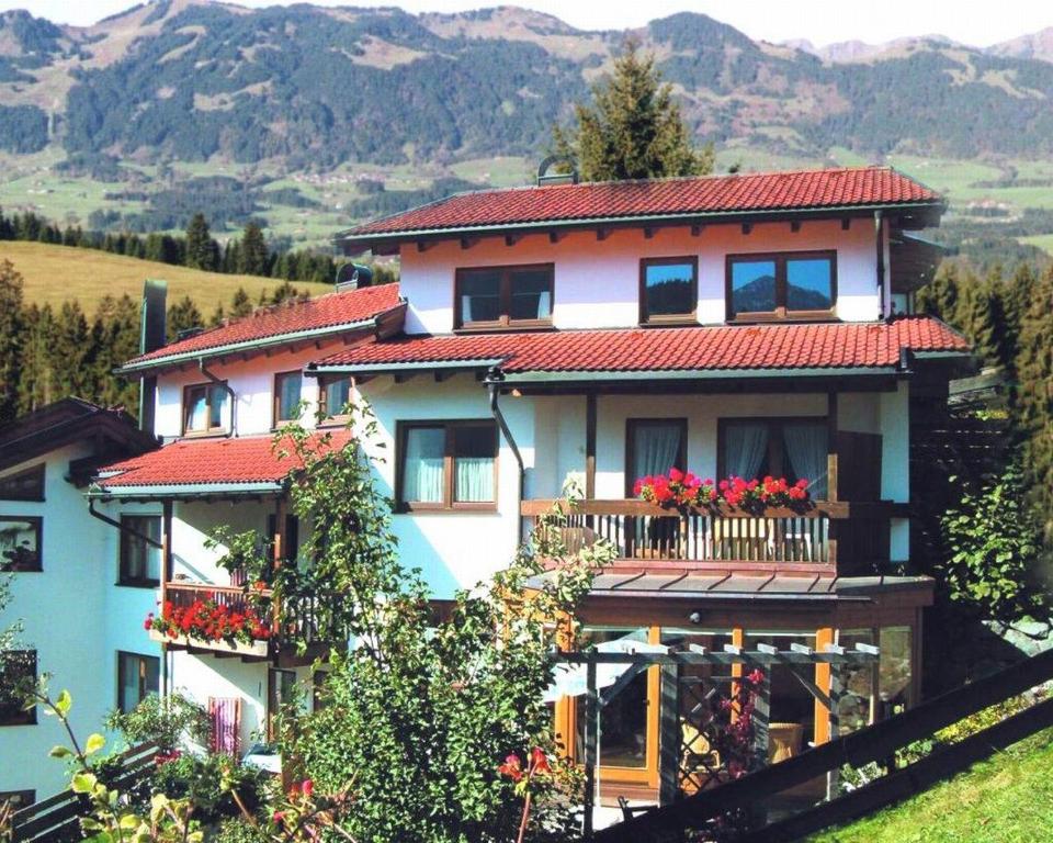 Chalet Hirschberg Schwandenweg 18 e, 87541 Bad Hindelang