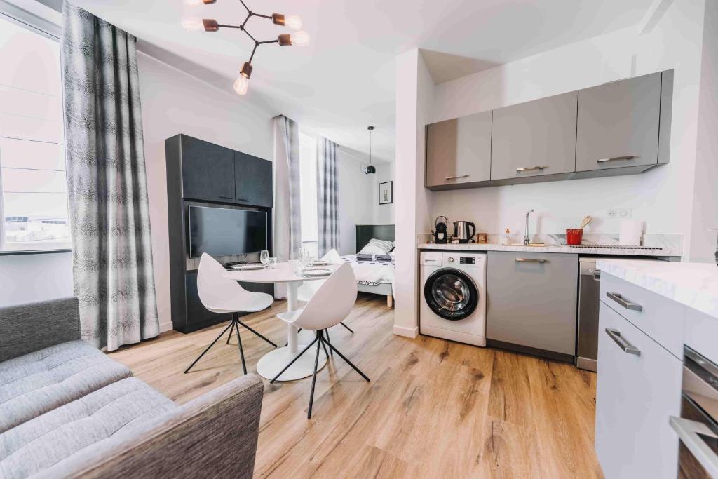 CHALET INDIVIDUEL TRES ENSOLEILLE AU CALME VUE IMPRENABLE 06660 Saint-Étienne-de-Tinée