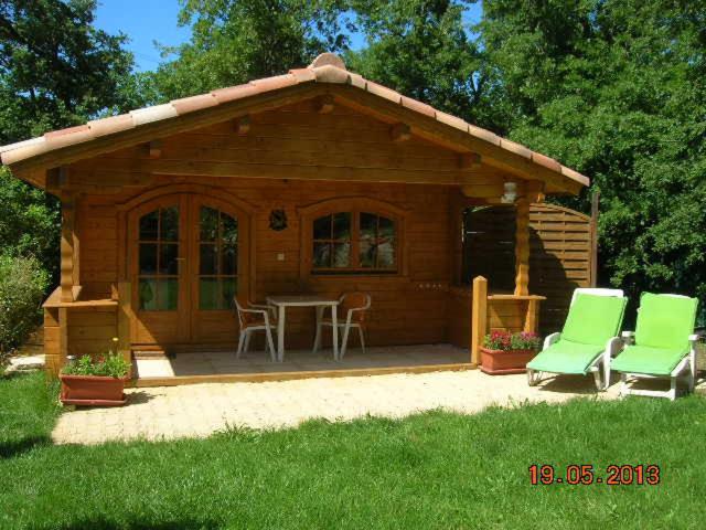 Chalet l'emiline , Gite climatisé au sud d'aix avec piscine 2060 Boulevard Jean Perrin, 13320 Bouc-Bel-Air