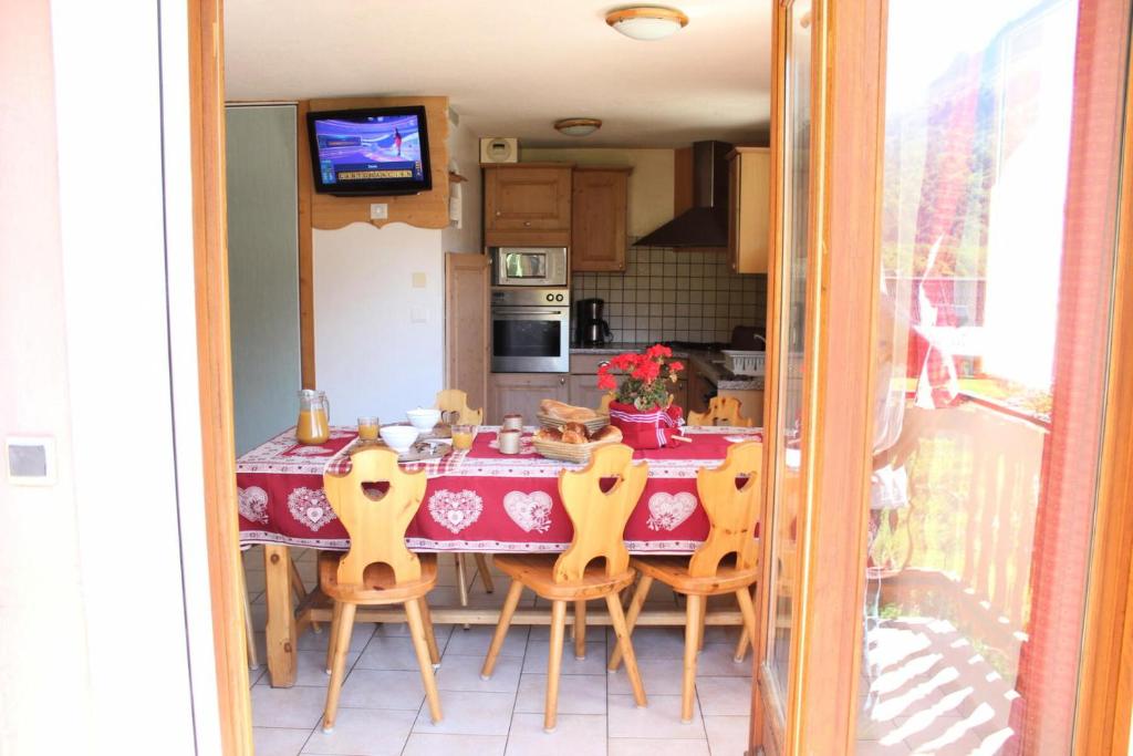 Chalet Les Ancolies - Pièces 24 272 rue des Grandes Alpes, 73450 Valloire