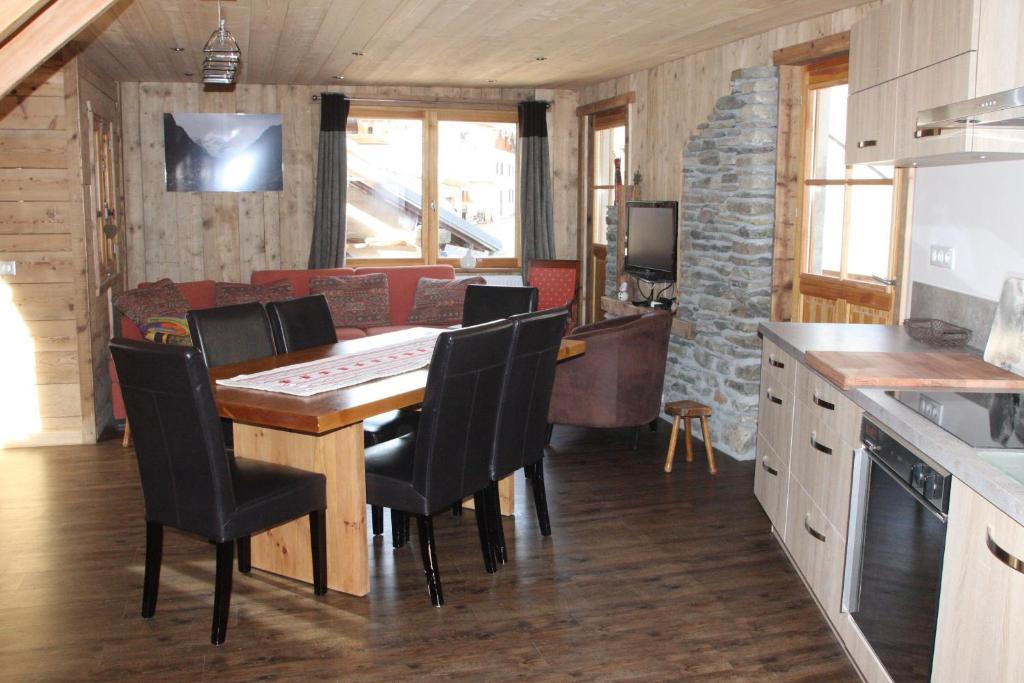 Appartement Chalet Pomme de Pin Les Brevieres 73320 Tignes