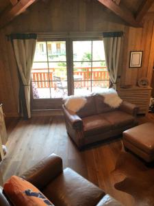 Chalet Rose