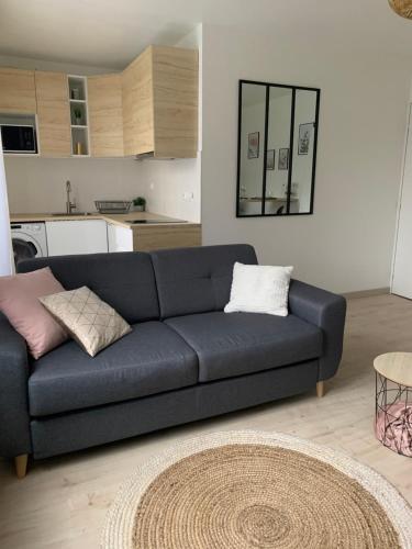 Chaleureux Studio 30m2 - Au pied de la Gare - PARKING