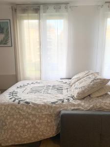 Chaleureux Studio 30m2 - Au pied de la Gare - PARKING