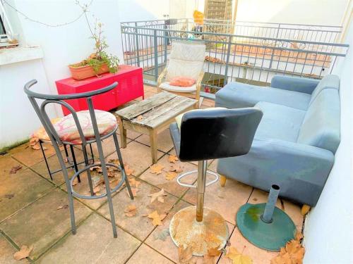 Chamant T3 avec terrasse en centre ville