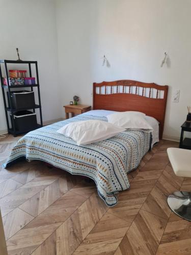 Chambre grand appartement