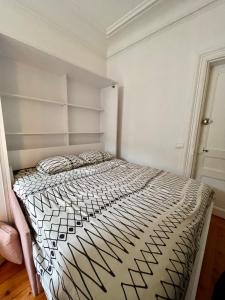 Chambre grand lit \