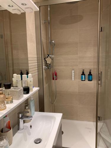 Chambre privée - proche de Paris et Versailles