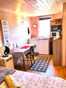 Chambre studio cuisine indépendant 2 pers piscine