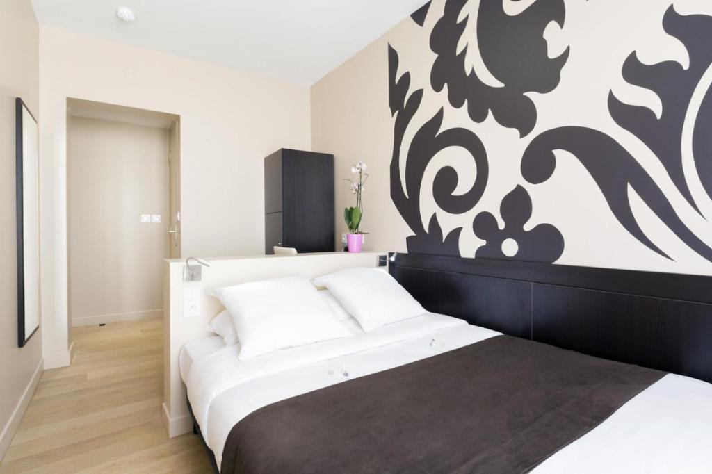 Chambres du Grand Hôte Studio Terrasse 40500 Saint-Sever