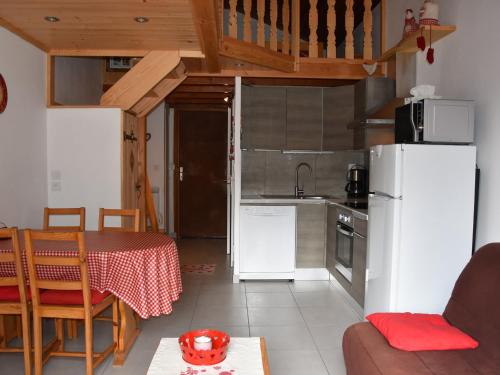 Appartement Appartement Champagny-en-Vanoise, 2 pièces, 4 personnes - FR-1-464-17 RÃ©sidence Flor'Alpes - La Roue - Champagny-en-Vanoise