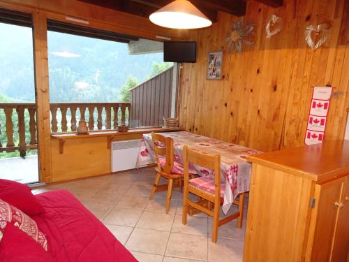 Appartement Appartement Champagny-en-Vanoise, 3 pièces, 4 personnes - FR-1-464-95 RÃ©sidence Les Hauts De Planchamp -  - Champagny-en-Vanoise