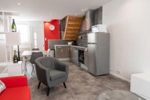 Appartement Champenois GARAGE PRIVATIF hypercentre 6 pers 15 Rue Saint Laurent 51200 Épernay Champagne-Ardenne