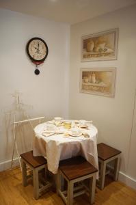 Champs Elysees Executive Apartment