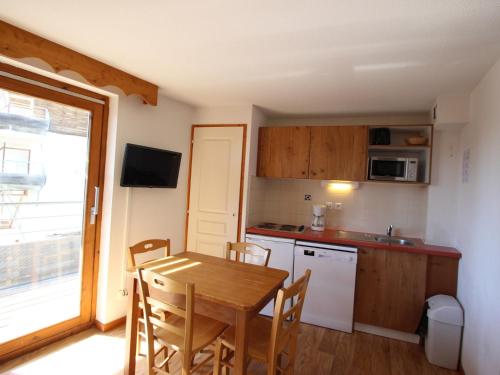 Appartement Chamrousse, 2 pièces, 4 personnes - FR-1-549-101 Chamrousse france