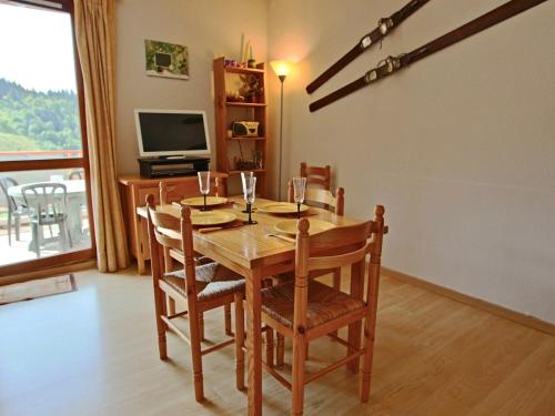 Appartement Appartement Chamrousse, 2 pièces, 6 personnes - FR-1-340-192 519 Rue Des Cargneules -  - Recoin Chamrousse