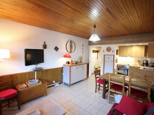 Appartement Chamrousse, 2 pièces, 6 personnes - FR-1-549-82 Chamrousse france