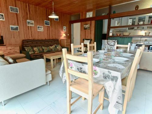 Appartement Appartement Chamrousse, 3 pièces, 6 personnes - FR-1-340-133 410 Rue Des Gentianes -  - Recoin Chamrousse