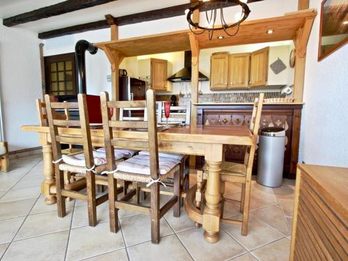 Appartement Appartement Chamrousse, 3 pièces, 6 personnes - FR-1-340-204 450 Et 466 Rue Des Gentianes -  - Recoin Chamrousse