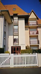 Appartement Charmant 2 pièces à 5 mn à pied de la mer 32 Avenue de la Paix 14390 Cabourg Normandie