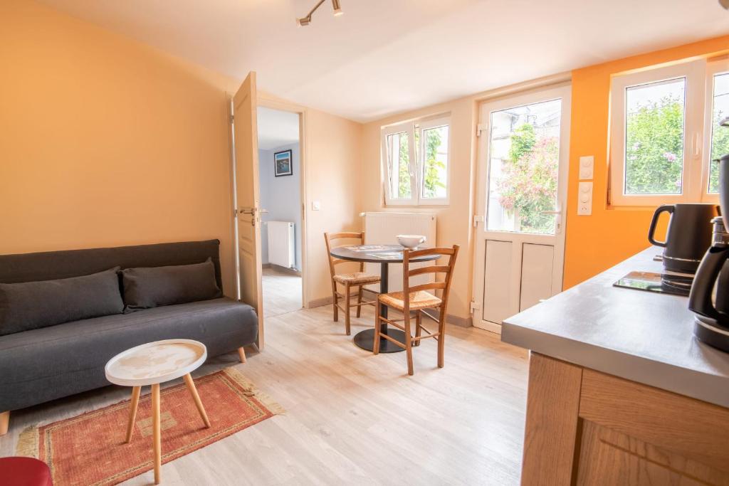 Appartement Charmant 2 pièces à deux pas du Château d'Amboise 6 Rue Corneille, Amboise, France 37400 Amboise