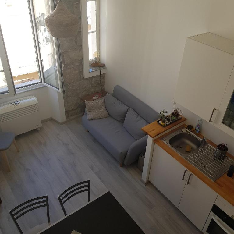 Appartement Charmant 2 pièces Menton centre 5 min de la plage 9 Impasse Botta 06500 Menton