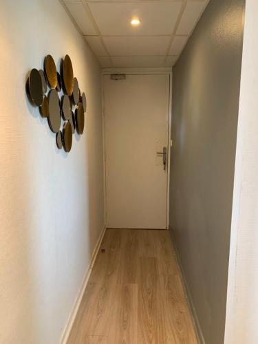 Charmant appart LYS parfait pour les familles - 7 MIN DISNEYLAND - PARKING & WIFI