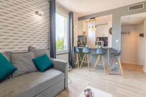 Charmant appart LYS parfait pour les familles - 7 MIN DISNEYLAND - PARKING & WIFI