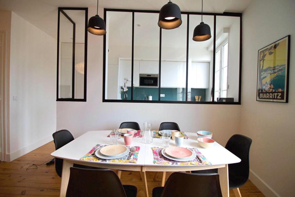 CHARMANT APPARTEMENT AU COEUR DE ST CHARLES 7 Rue du Lycée, 64200 Biarritz