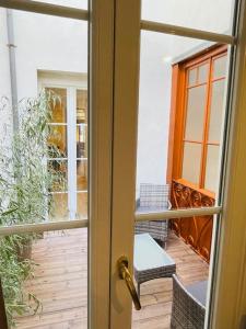 Charmant appartement avec patio-terrasse