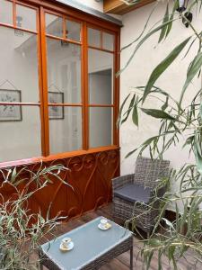 Charmant appartement avec patio-terrasse