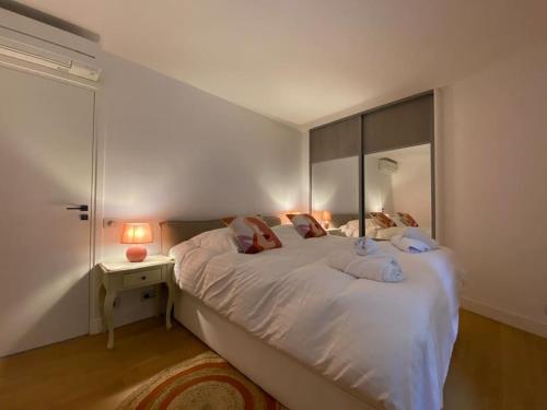 Charmant appartement avec terrasse ensoleillée à deux pas de la Place des Lices à Saint-Tropez