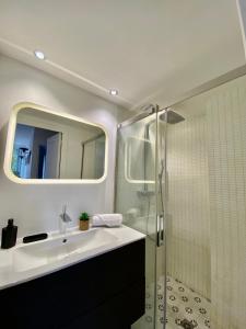 Charmant appartement avec terrasse ensoleillée à deux pas de la Place des Lices à Saint-Tropez