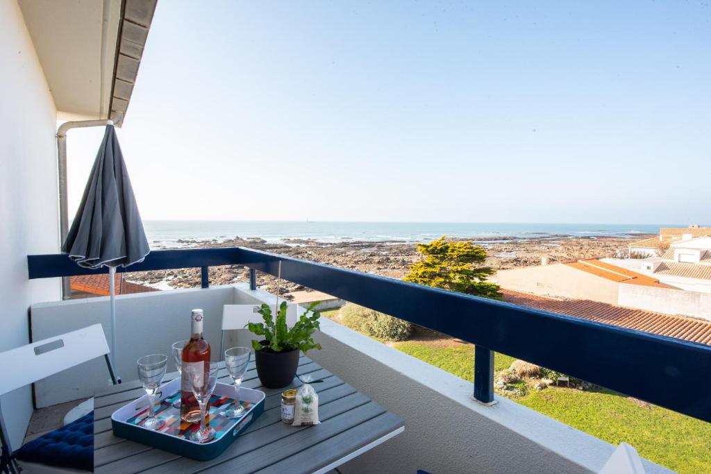Charmant appartement avec vue imprenable sur la mer du Bargeouri, résidence Eden Roc, 9, 85100 Les Sables dʼOlonne