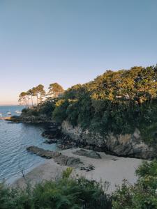 CHARMANT APPARTEMENT BRETAGNE BORD DE MER