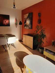 CHARMANT APPARTEMENT CENTRE VILLE LE RONSARD