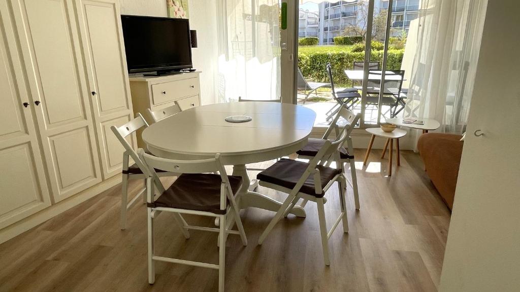 Appartement Charmant appartement classé et son jardin à 2 pas de la plage - AC wifi parking 335 Avenue plein Soleil 34280 La Grande Motte